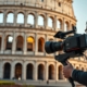 Videomaker Roma che riprende in una location storica